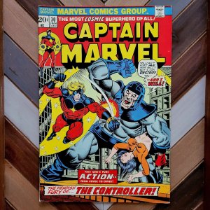 Captain Marvel #30 FN (Marvel 1973) CONTROLLER & IRON MAN To Be Free.. STARLIN