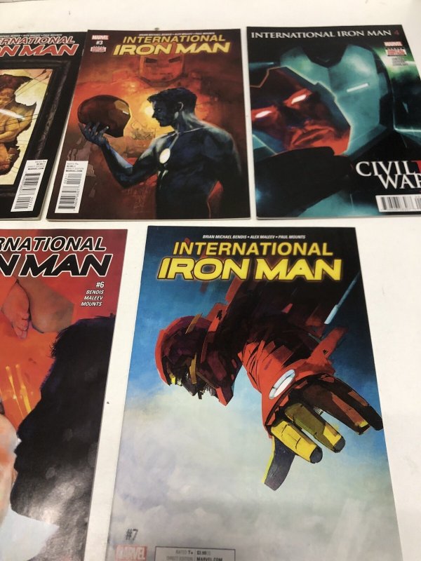 International Iron Man (2016) Set Marvel Comics • Brian Michael Bendis • Maleev