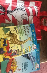 New, 6 book Cat in the hat book set/bag,2003,w/tag