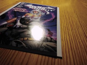 Batman: The Dark Knight #3 (2012) 1st White Rabbit