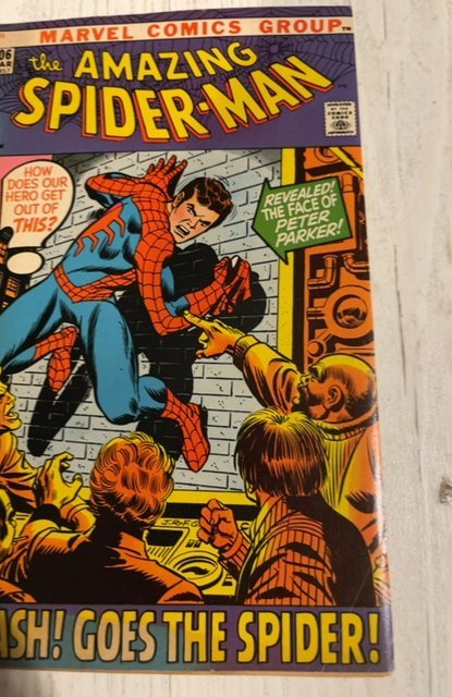 The Amazing Spider-Man #106 (1972)squash goes the spider fading lower front.