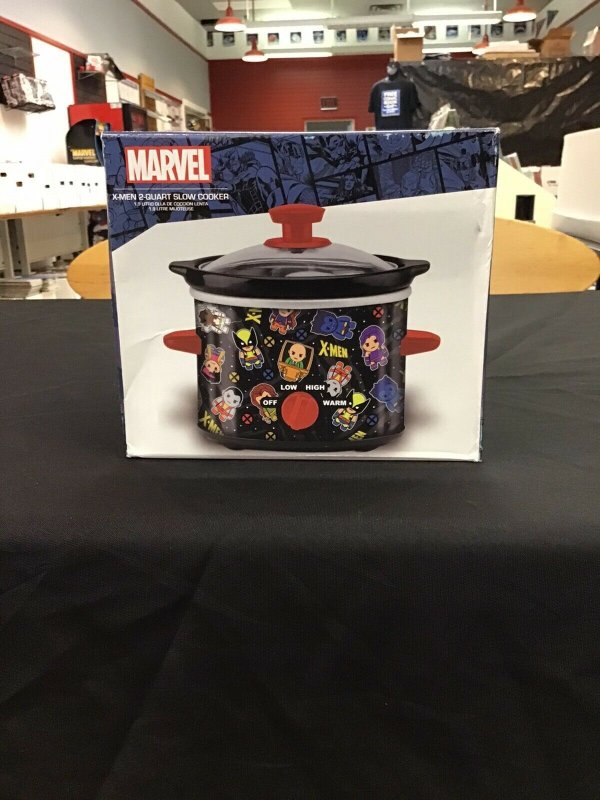 MARVEL X-MEN 2 QUART SLOW COOKER!!