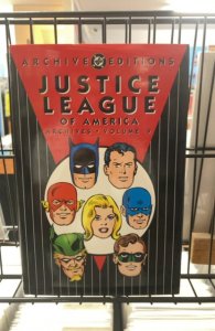 Justice League of America Archives #9 (2004)