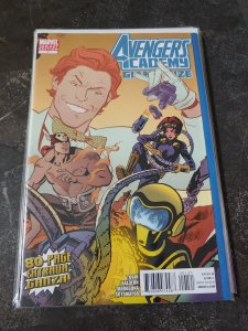 AVENGERS ACADEMY GIANT SIZE #1 VARIANT