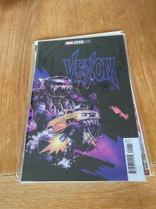 Venom #1 Bachalo Cover