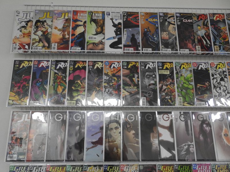 Huge Lot 150+ Comics W/ Green Arrow, Girls, Robin, Green Lantern, +More Avg VF+