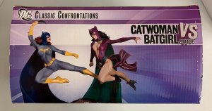 DC Classic Confrontations Catwoman Vs Batgirl Statue Limited Edition 0129/1500 