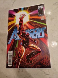 Avengers #12 (2011) Marvel Comics Iron Man Wields The Infinity Gauntlet