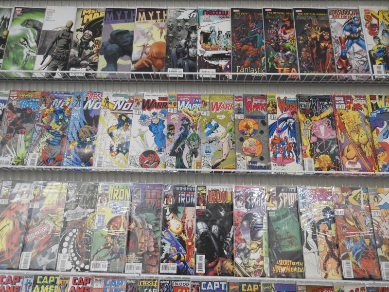 Huge Lot 150+ Comics W/ Hulk, Iron man, Captain America+ Avg VF- Condition!