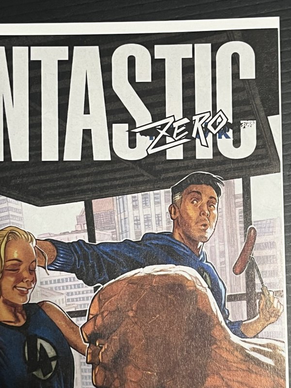 FANTASTIC FOUR #33 1:25 Francesco Mobili VAR MARVEL 2025 IN-HAND PROSHIPPER