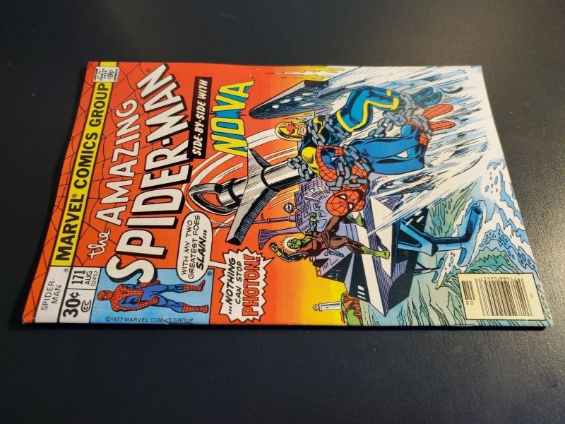 Amazing Spider-Man #171 (1977) VF+ (8.5) Nova crossover with Nova #12 |