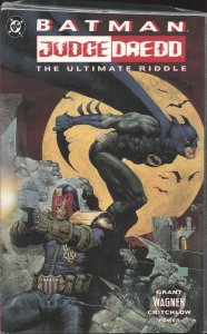 Batman / Judge Dredd: The Ultimate Riddle (1995) Judge Dredd