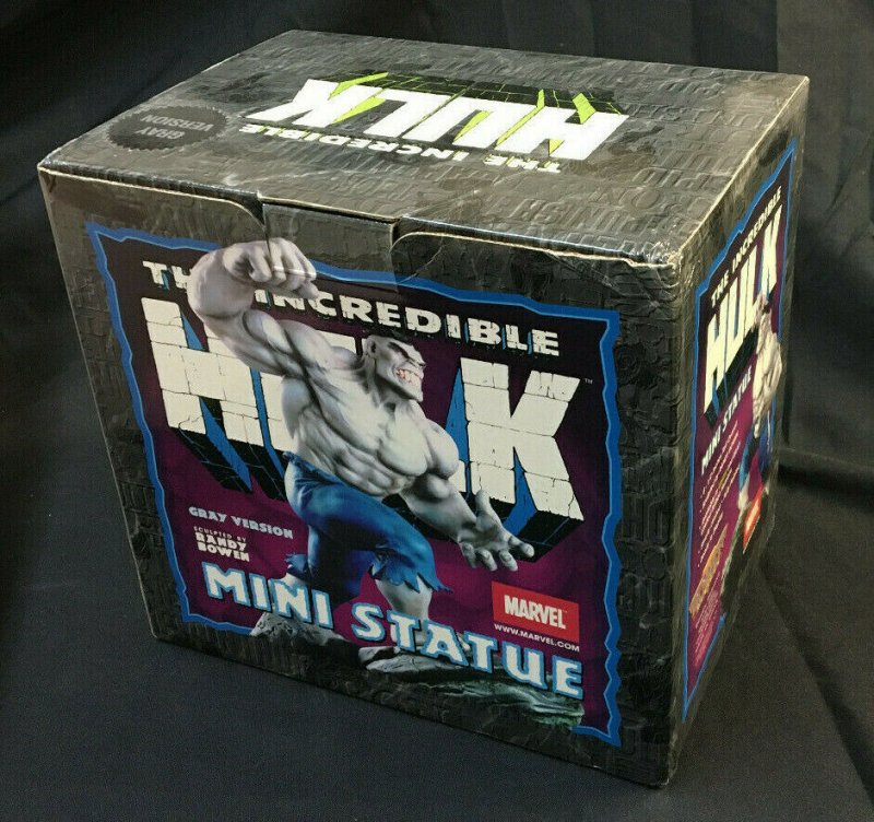 INCREDIBLE HULK GRAY  MINI STATUE MIB 8 AND 1/2  TALL SCULPT BY BOWEN