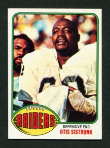 1976 Topps Otis Sistrunk #139 NM-MT+  Oakland Raiders