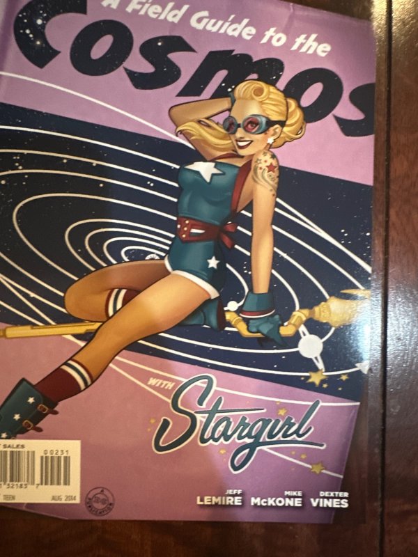 Justice League United #2 Bombshells Cover (2014)