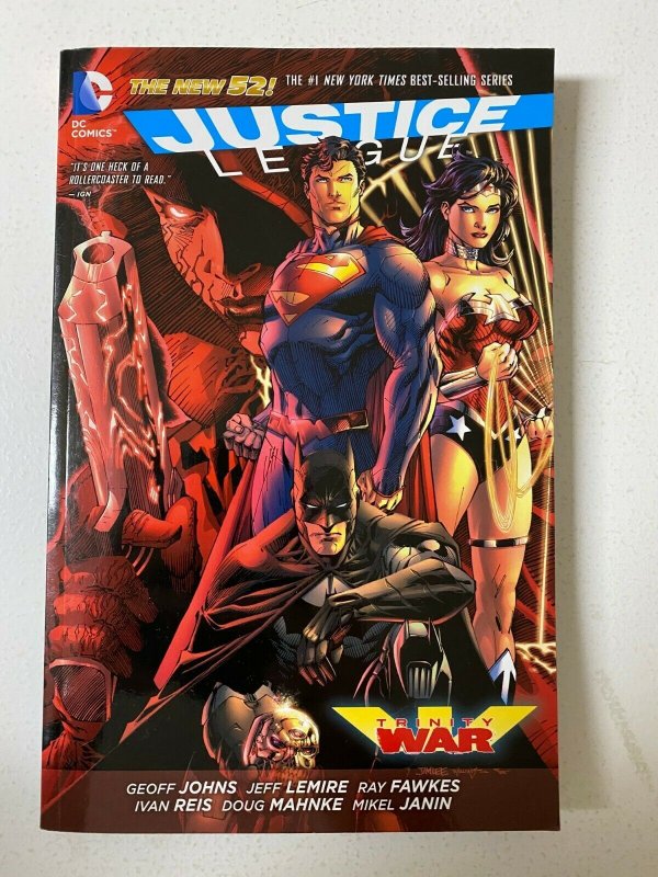 Justice League Trinity War TPB SC 8.0 VF (2014 2nd printing)