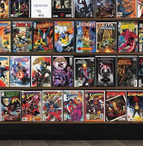 Huge Lot 140+ Comics with Ultimate Spider-Man, X-Men, The Avengers & More!