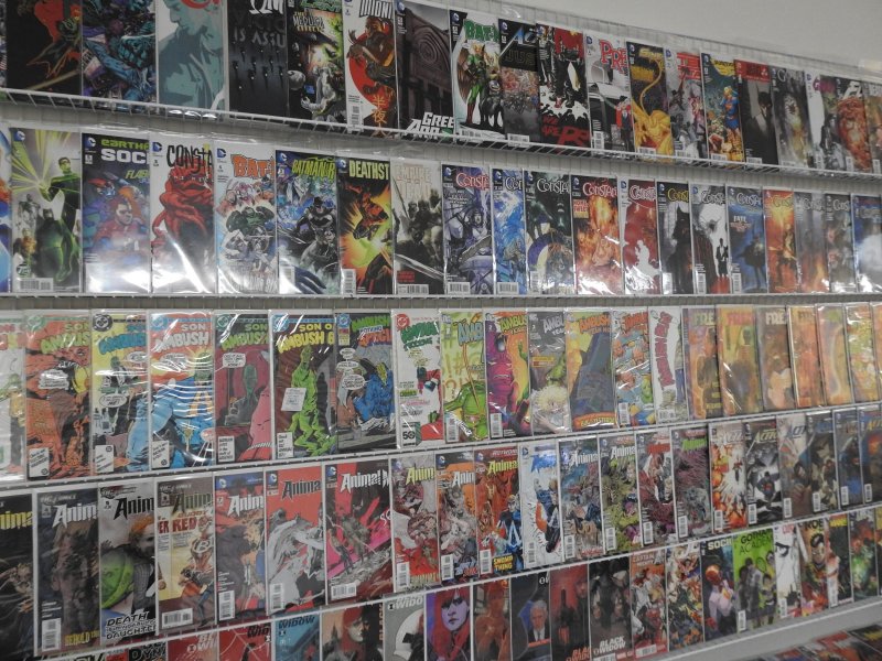 Huge Lot 160+ Comics W/ Superman, Black Widow, +More! Avg VF+ Cond! see desc