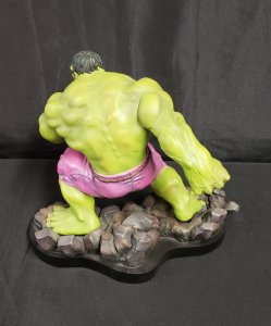 BOWEN DESIGNS INCREDIBLE HULK GREEN VERSION PAINTED STATUE MARVEL 468/3000