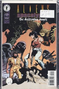 Aliens: Apocalypse - The Destroying Angels #2 (1999) Alien / Aliens