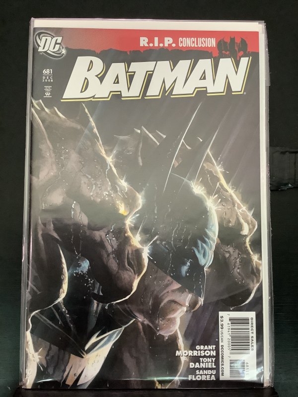 Batman #681 Alex Ross Cover (2008)