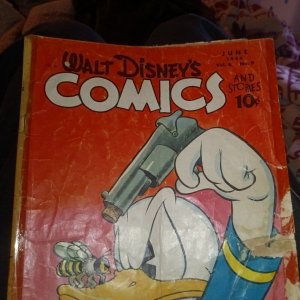 Walt Disney's Comics & Stories #69 Golden Age 1946 Pre-code Violence Gun Cover