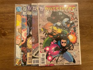 Lot Of 5 Outsiders DC Comic Books # 1 4 7 0 9 Batman Superman Flash Arrow J951