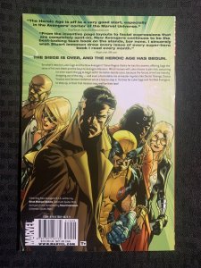 2011 THE NEW AVENGERS Volume 1 Bendis / Immonen TPB SC VF+ 8.5 1st Marvel Comics