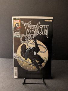 Venom #4 David Yardin Variant (2022)