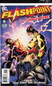 Flashpoint #5 (2011) [Key Issue]