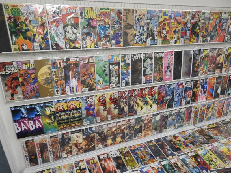 Huge Lot 140+ Comics W/ Punisher, Batman, Superman, +More! Avg VF- Condition!