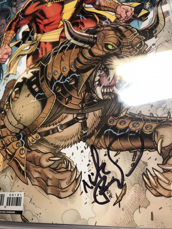 Flashpoint Beyond (2022) #1 (CGC 9.8 SS) Signed Nick Bradshaw • 1:25 • Census =2