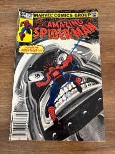 Amazing Spider-Man # 230 VF/NM Marvel Comic Book Goblin Kingpin Mary Jane 2 J438