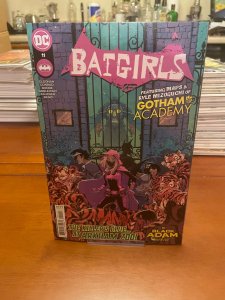Batgirls #11 (2022) NM