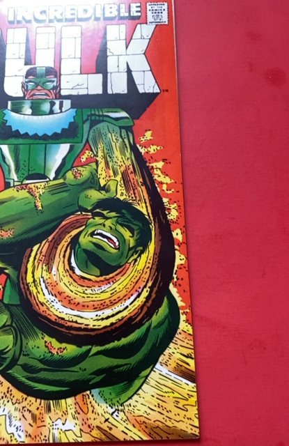 The Incredible Hulk #113 (1969)vs the sandman - sharp book