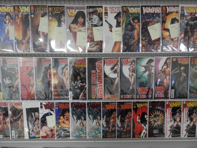 Huge Lot 130+ All Vampirella Comics!!! Avg VF/NM Condition!