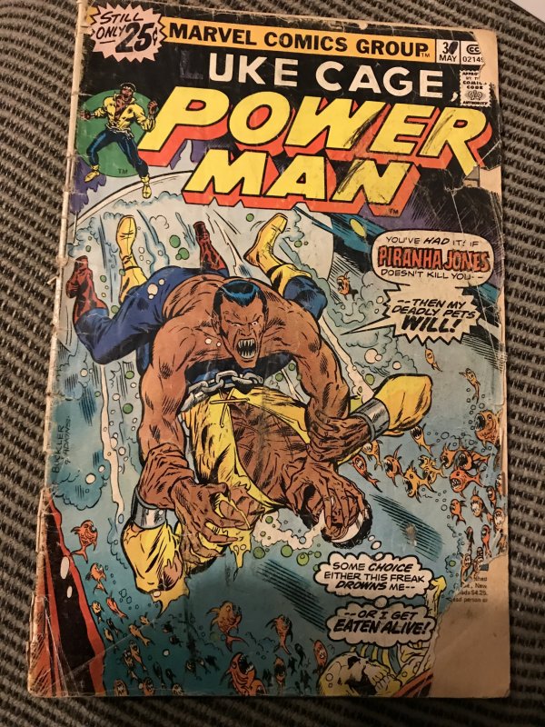 LUKE CAGE POWER MAN #31 : Marvel 5/76 Gd-; PIRANHA JONES battle