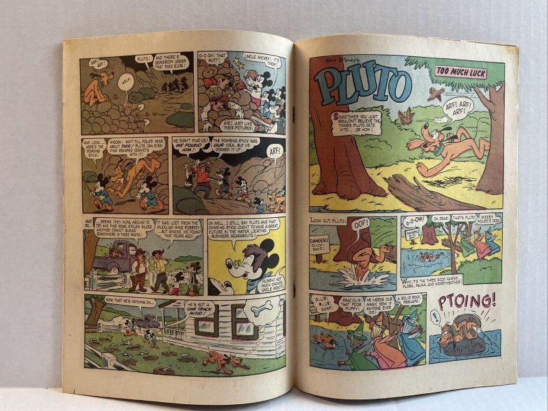 Walt Disney’s Pluto #1039 Four Color