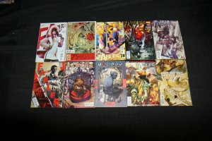 FABLES AND FAIREST MIXED LOT OF 121 COMICS... VF - NM