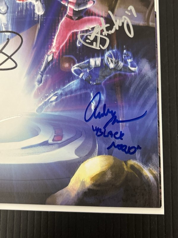 Go Go Power Rangers #8 Wonder Con Hyperforce Var VF- 2018 8x Autographed SIGNED