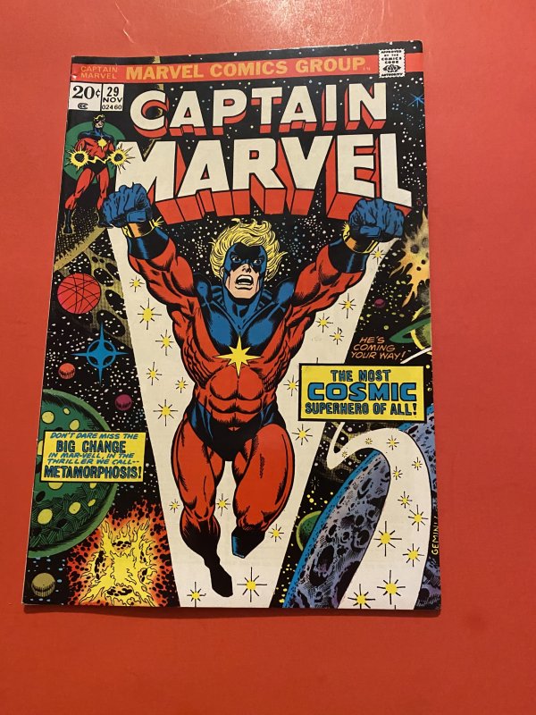 CAPTAIN MARVEL #29 (Marvel Comics) - Jim Starlin, Early Thanos appearance!