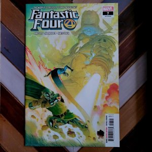 Fantastic Four #7 NM/new (Marvel 2019) GALACTUS & DOCTOR DOOM battle cover