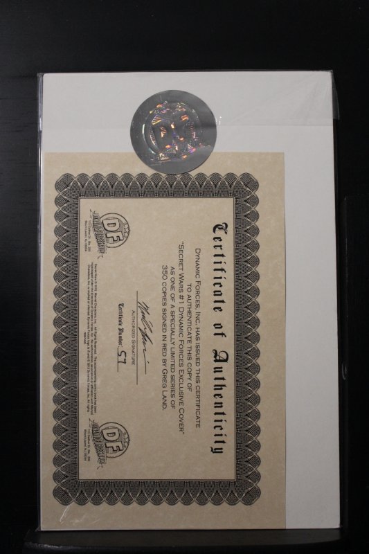 Secret Wars #1 Dynamic Forces Greg Land Variant (2015)