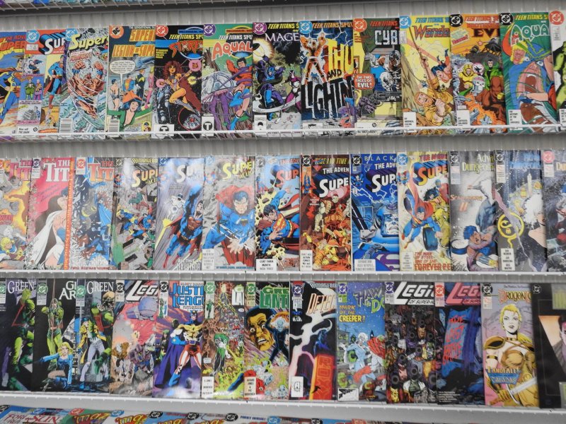 Huge Lot 190+ Comics W/ Batman, Superman, Green Lantern+ Avg Fine/VF Condition!!