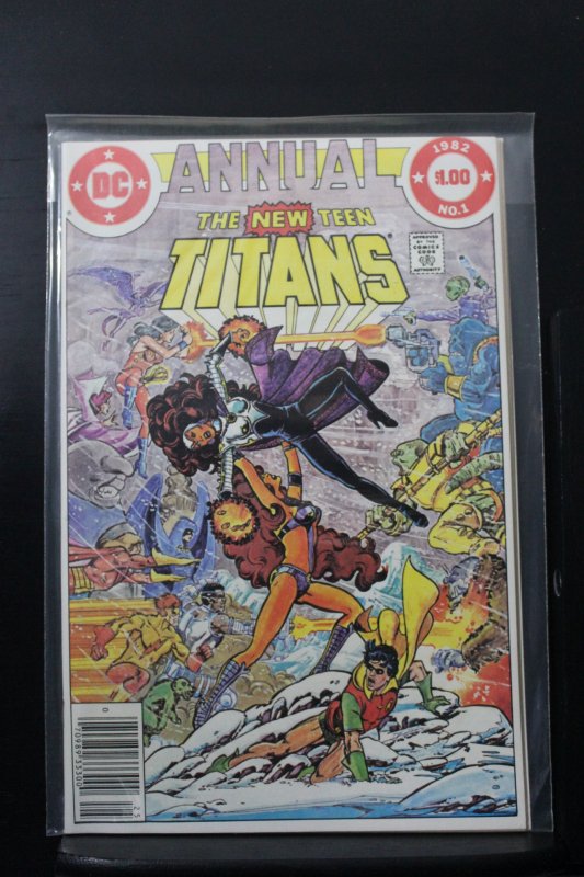 The New Teen Titans Annual #1 Newsstand Edition (1982)