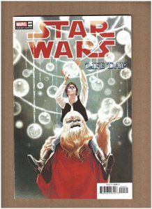 Star Wars #40 Marvel Comics 2023 Life Day Variant Chewie NM- 9.2