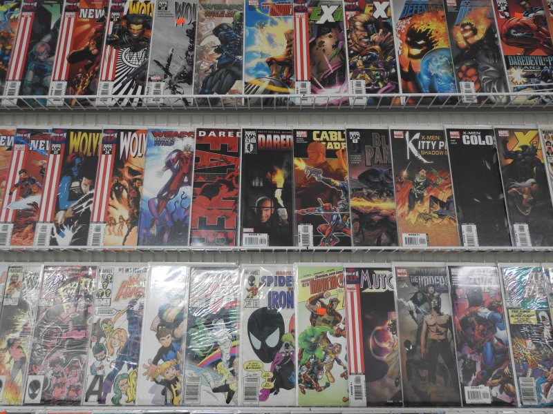 Huge Lot 140+ Comics W/ Captain America, Daredevil, ROM+ Avg VF- Condition!