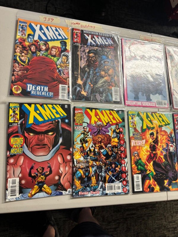 Lot of 10 Comic Lot (see pictures) 359-16