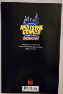 Justice League vs Suicide Squad #1 Mark Brooks Connecting Cvr -Right- (2016)