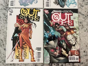 4 Outsiders DC Comic Books # 15 16 17 18 Batman Superman Flash Aquaman 5 J854